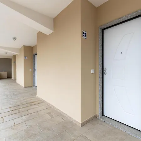 Daire With Sea View And Terrace