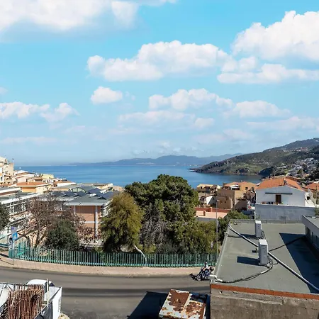 Daire With Sea View And Terrace *