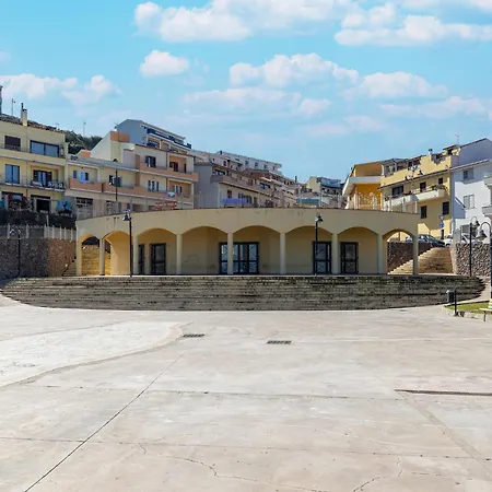 With Sea View And Terrace Daire